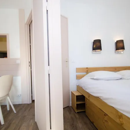 à Avec Vue Mont-blanc, Capacité 4 Personnes, Animaux Admis - Fr-1-343-157 Appartamento