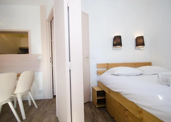 à Avec Vue Mont-blanc, Capacité 4 Personnes, Animaux Admis - Fr-1-343-157 Appartamento